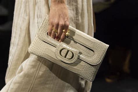 dior clutch 2021